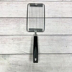 Vintage EKCO USA Utensil Tomato Slicer Serrated Stainless Steel Black Handle